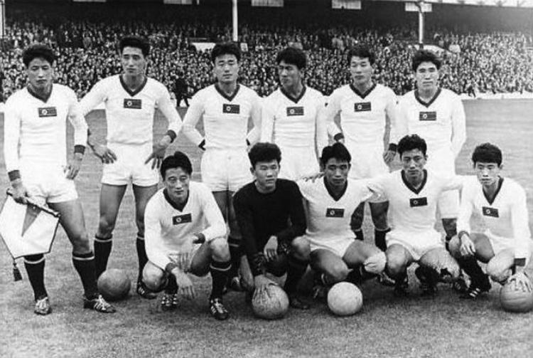 没想到！库拉索门神面对国足2粒丢球均措手不及 现15次扑救拿首分