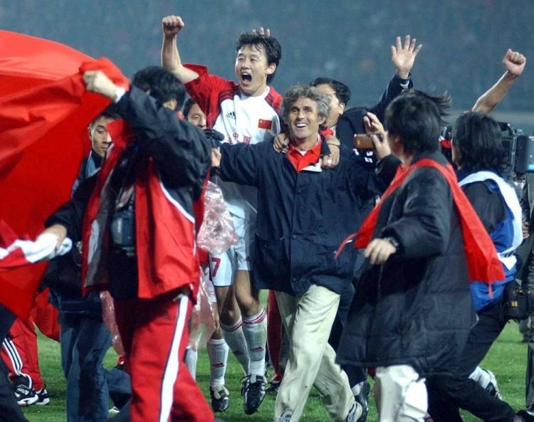 中乙综述：贵州贵阳竞技近3轮仅1分仍2分领跑，南区前四全员不胜